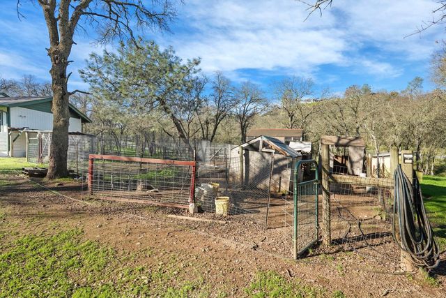 13654 Camanche Pkwy, Burson, CA 95225