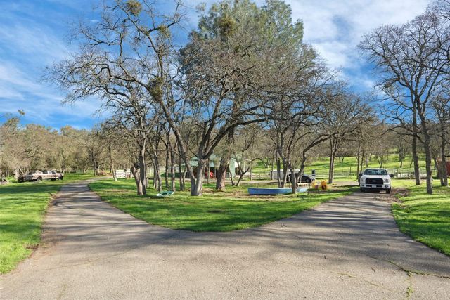 13654 Camanche Pkwy, Burson, CA 95225