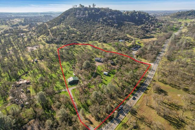 13654 Camanche Pkwy, Burson, CA 95225