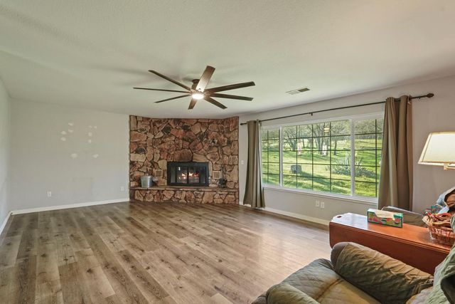 13654 Camanche Pkwy, Burson, CA 95225