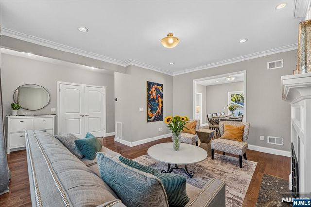 255 Cypress Avenue, Bogota, NJ 07603