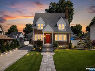 255 Cypress Avenue, Bogota, NJ 07603