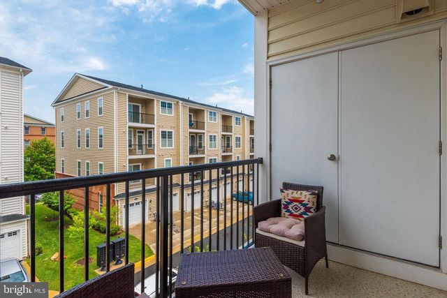 23564 BUCKLAND FARM TER, Ashburn, VA 20148