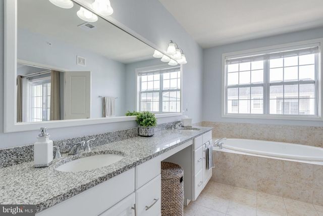 23564 BUCKLAND FARM TER, Ashburn, VA 20148