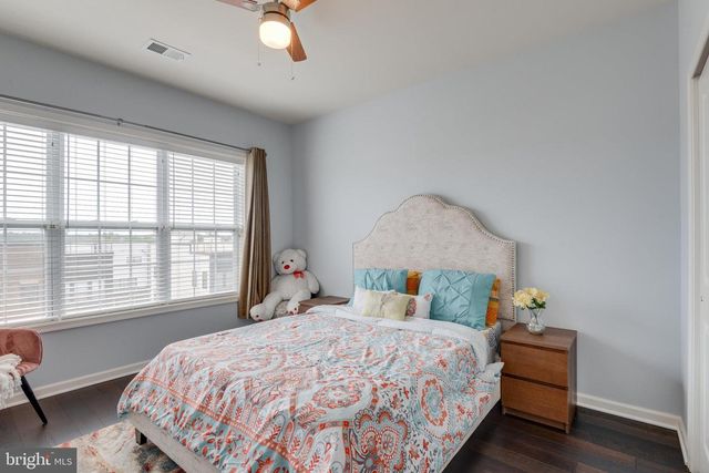 23564 BUCKLAND FARM TER, Ashburn, VA 20148