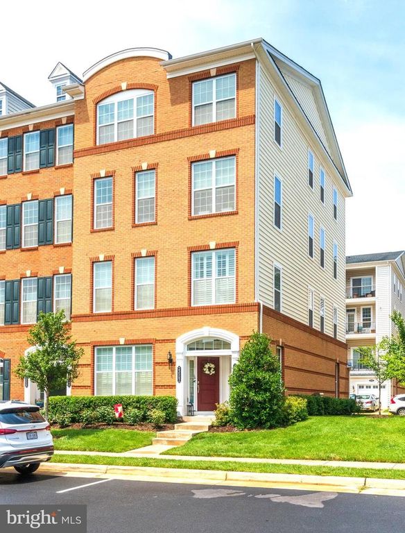 23564 BUCKLAND FARM TER, Ashburn, VA 20148