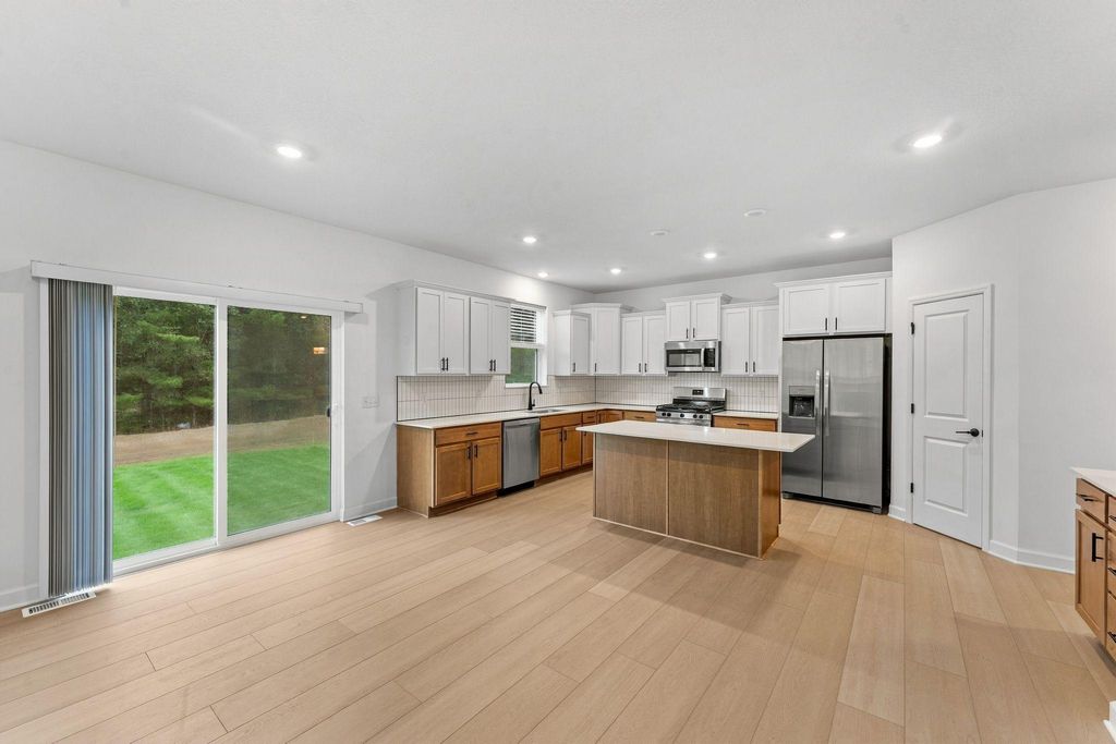 10927 Henslowe Avenue S, Cottage Grove, MN 55016 — photo 5