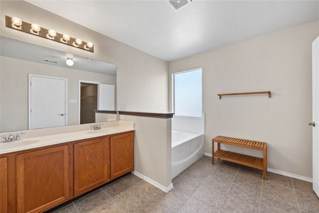 604 Mallard Drive, Saginaw, TX 76131