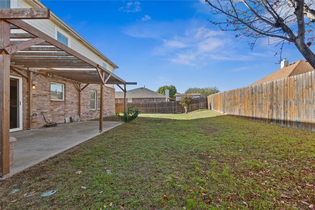 604 Mallard Drive, Saginaw, TX 76131