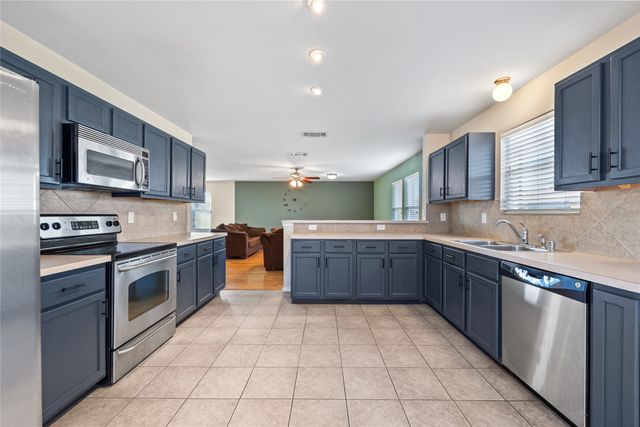 604 Mallard Drive, Saginaw, TX 76131