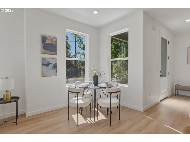 6189 N Albina Ave 1, Portland, OR 97217