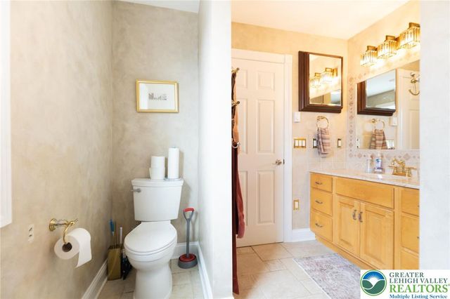 1231 Sky High Terrace, Chestnuthill Twp, PA 18330