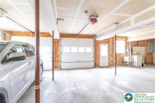 1231 Sky High Terrace, Chestnuthill Twp, PA 18330