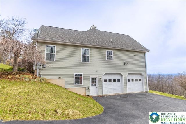 1231 Sky High Terrace, Chestnuthill Twp, PA 18330