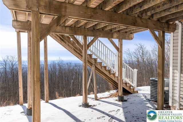 1231 Sky High Terrace, Chestnuthill Twp, PA 18330