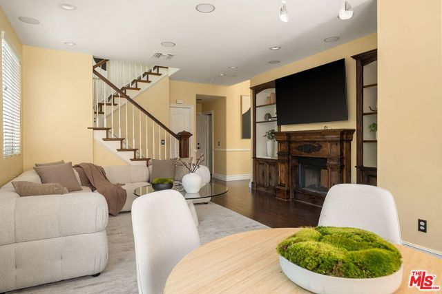 350 Anzio Way, Oak Park, CA 91377