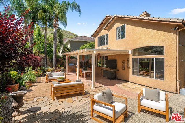 350 Anzio Way, Oak Park, CA 91377