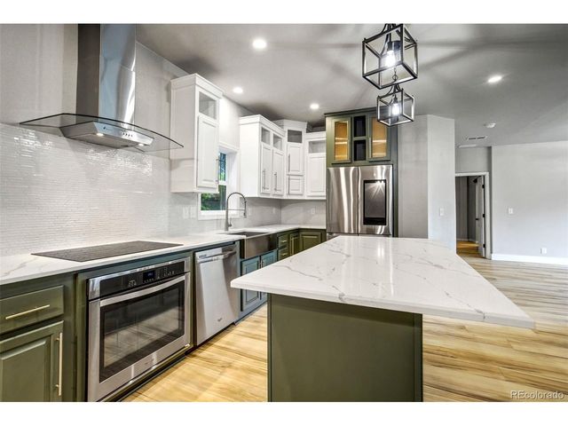4998 Chippewa Dr, Larkspur, CO 80118