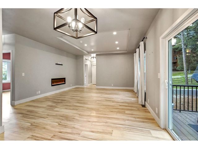 4998 Chippewa Dr, Larkspur, CO 80118