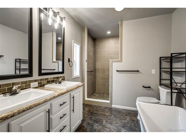 4998 Chippewa Dr, Larkspur, CO 80118