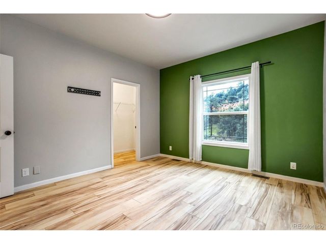 4998 Chippewa Dr, Larkspur, CO 80118