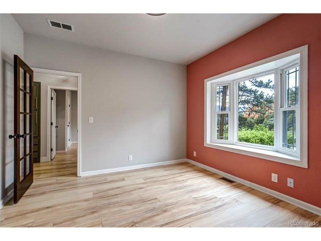 4998 Chippewa Dr, Larkspur, CO 80118