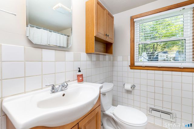 34 Crocker Avenue, West Hartford, CT 06110