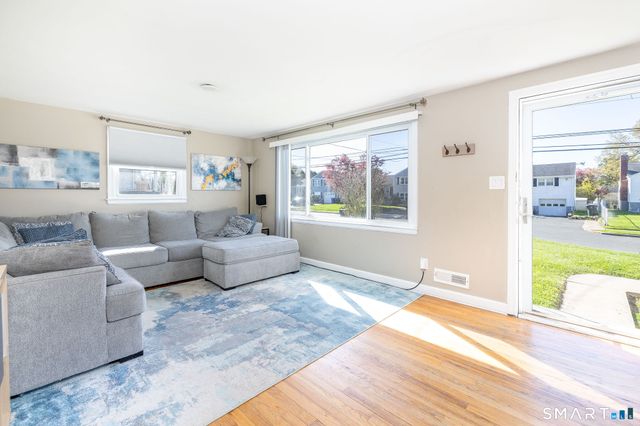 34 Crocker Avenue, West Hartford, CT 06110