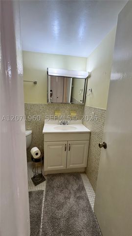 160 NE 203rd Ter E20, Miami Gardens, FL 33179