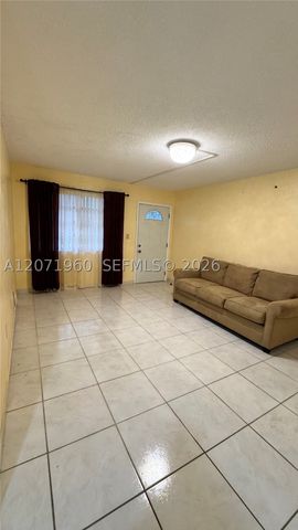 160 NE 203rd Ter E20, Miami Gardens, FL 33179