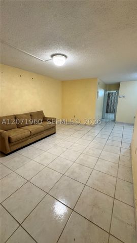160 NE 203rd Ter E20, Miami Gardens, FL 33179