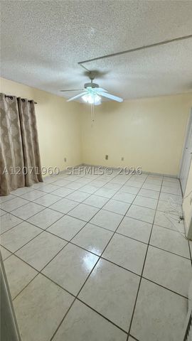 160 NE 203rd Ter E20, Miami Gardens, FL 33179