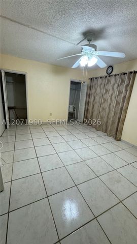 160 NE 203rd Ter E20, Miami Gardens, FL 33179