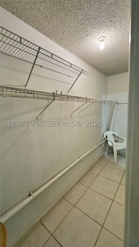 160 NE 203rd Ter E20, Miami Gardens, FL 33179