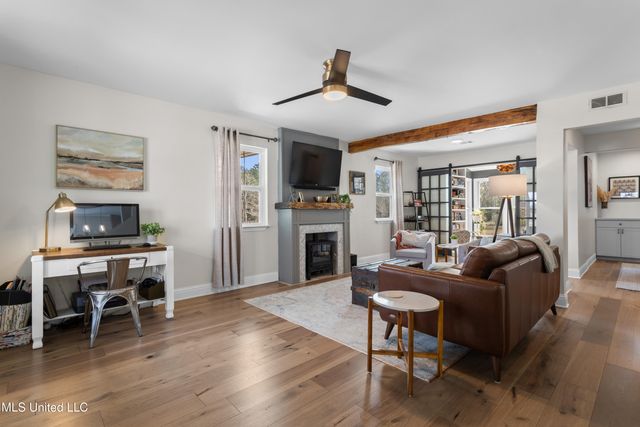 15392 Three Rivers Road, Biloxi, MS 39532