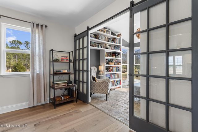 15392 Three Rivers Road, Biloxi, MS 39532