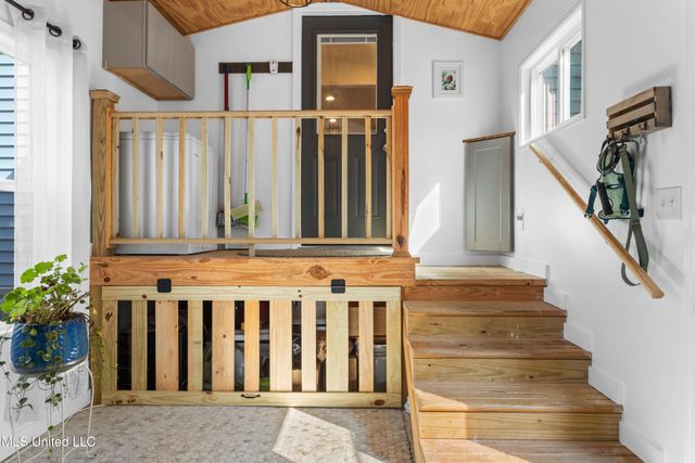 15392 Three Rivers Road, Biloxi, MS 39532