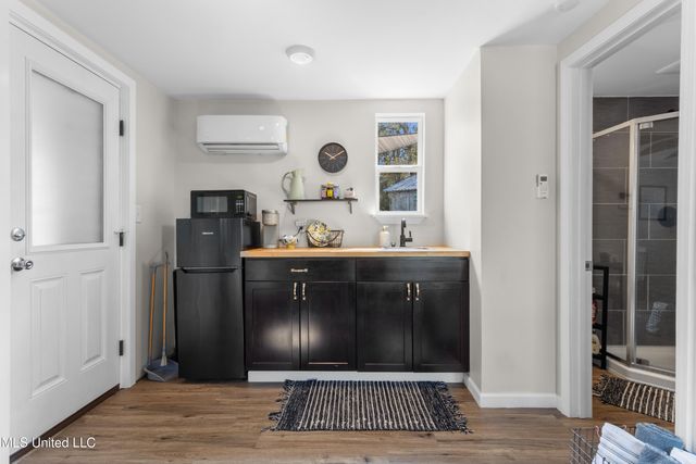 15392 Three Rivers Road, Biloxi, MS 39532