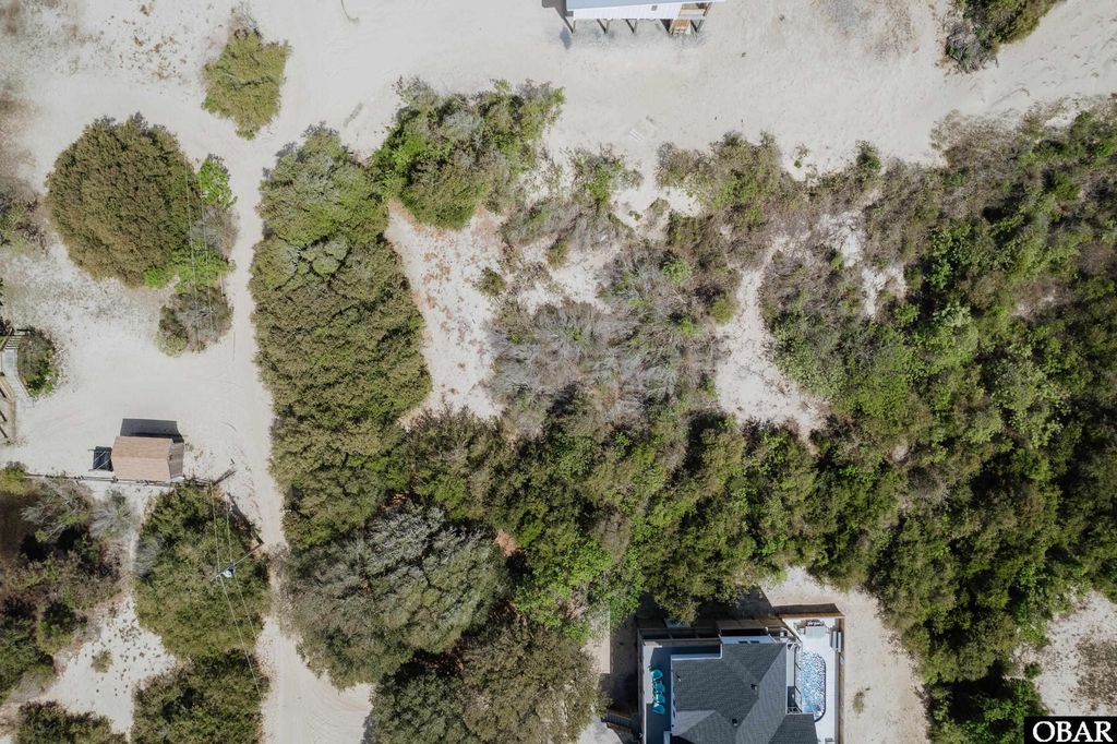 Image 13 of property listing at 1663 Midland Road Lot 7, Corolla, NC 27927