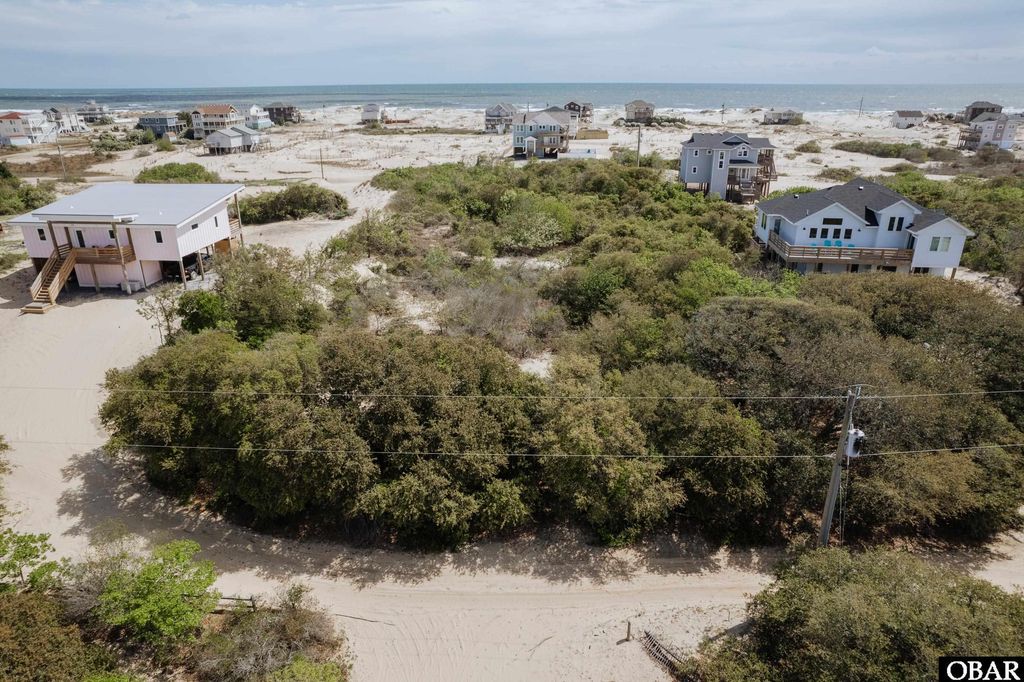Image 4 of property listing at 1663 Midland Road Lot 7, Corolla, NC 27927