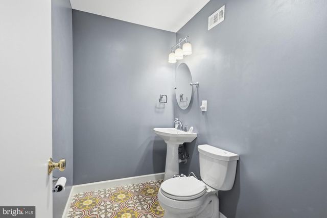 2025 MOCK ORANGE CT, Reston, VA 20191