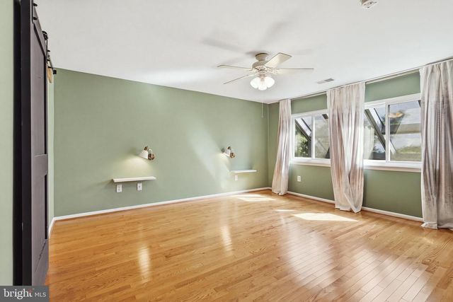 2025 MOCK ORANGE CT, Reston, VA 20191