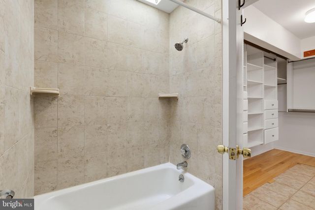 2025 MOCK ORANGE CT, Reston, VA 20191