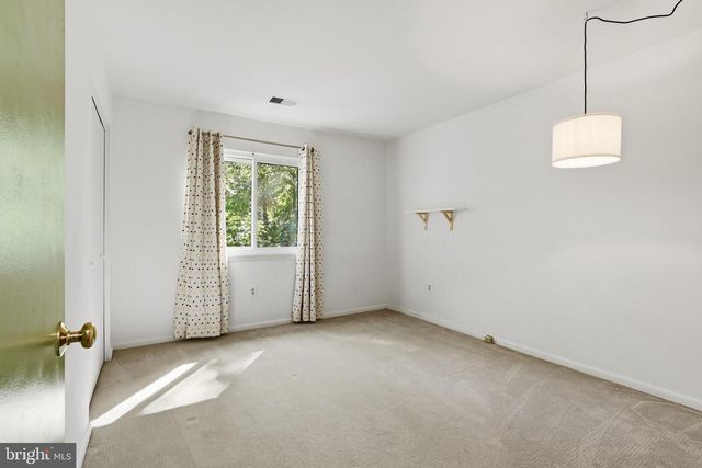 2025 MOCK ORANGE CT, Reston, VA 20191