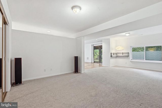 2025 MOCK ORANGE CT, Reston, VA 20191