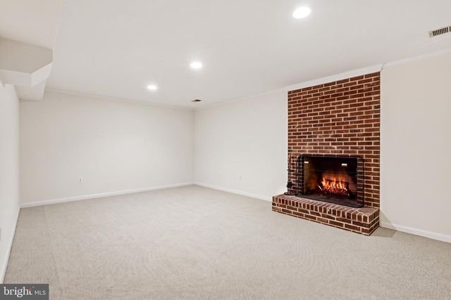 2025 MOCK ORANGE CT, Reston, VA 20191