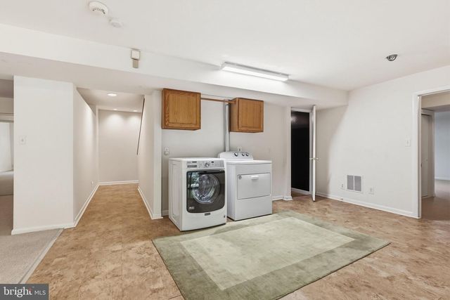 2025 MOCK ORANGE CT, Reston, VA 20191