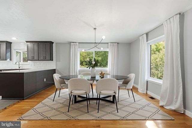 2025 MOCK ORANGE CT, Reston, VA 20191