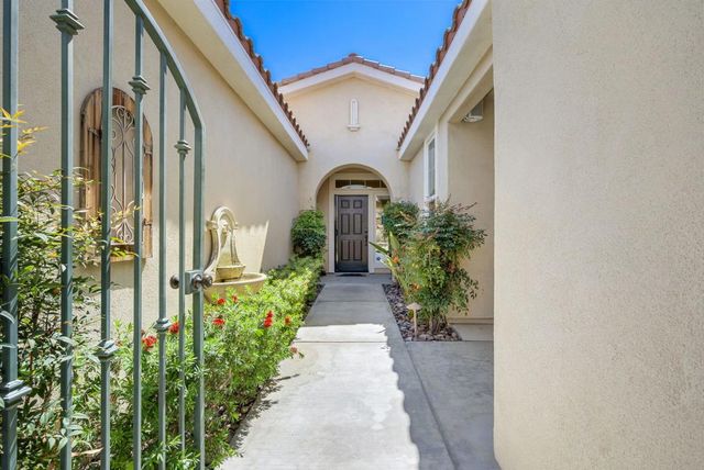 61275 Fire Barrel Drive, La Quinta, CA 92253