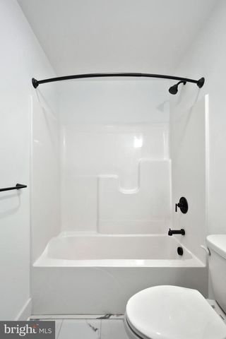 1020 TRINITY RD, York, PA 17408